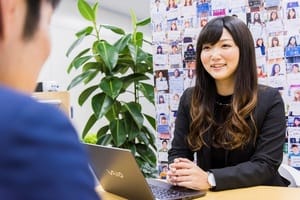 株式会社アウスタ