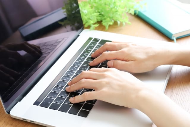 ロゴスウェア株式会社