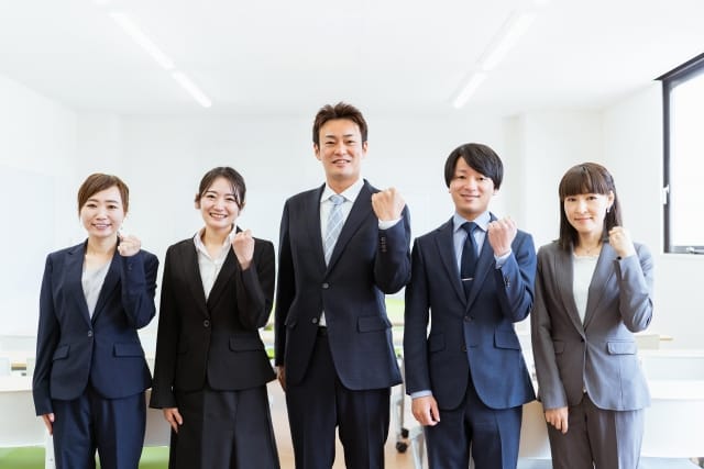 株式会社ラクスパートナーズ