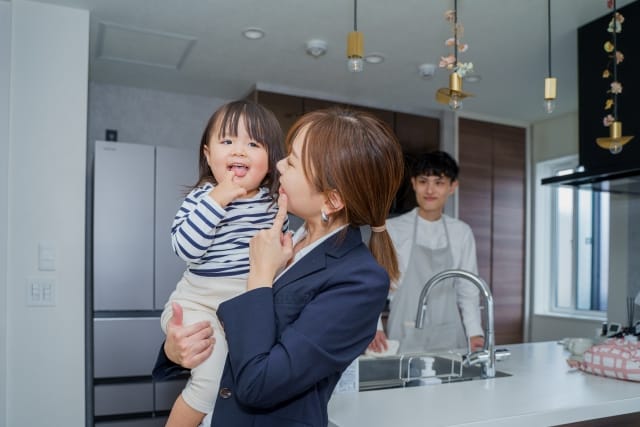 株式会社コスモスイニシア