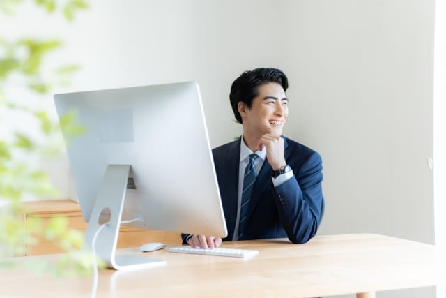 DEホールディングス株式会社