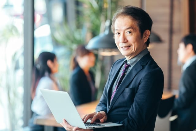 レバレジーズ株式会社